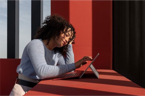 Microsoft Surface Go Type Cover - Poppy Red klaviatūra