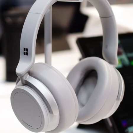 Microsoft Surface Headphones 2 (Light Gray) ausinės - Pažangesnis būdas klausytis